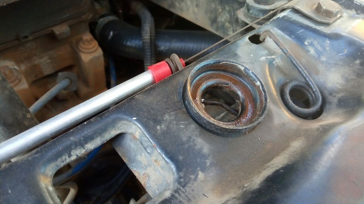 как открыть капот если замерз. как открыть капот если замерз. привод замка капота ваз 2107. замок капота лада гранта слетел трос. как открыть капот если замерз.