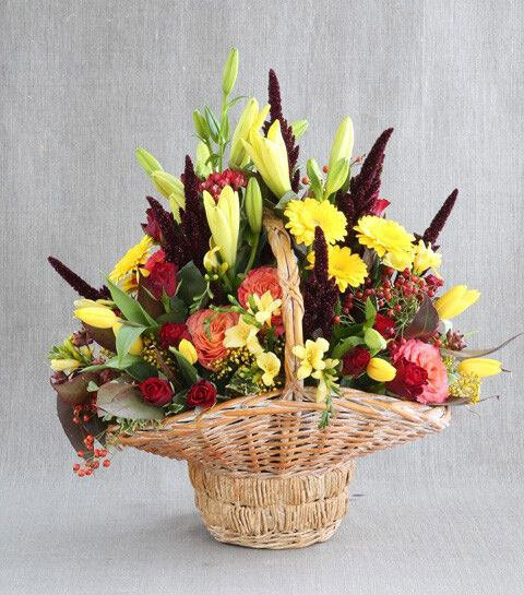 Композиция отражает яркий, огненный характер Овна.