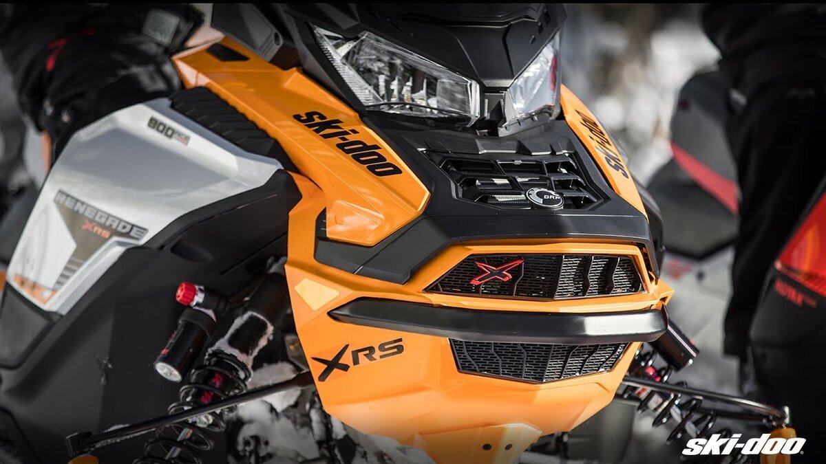 Снегоход Ski-Doo Renegade 900 ACE Turbo