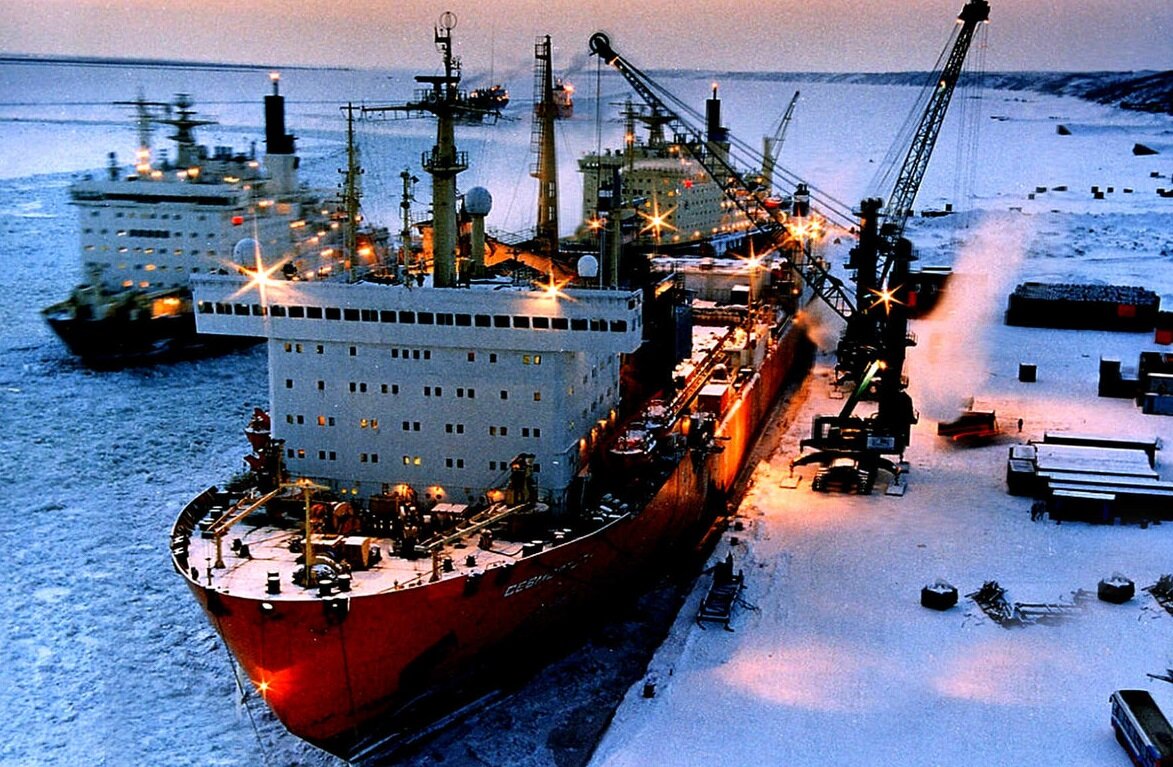Дания и США выдвигают претензии к РФ по Арктике: РФ претендует на СевМорПуть. Почему США заинтересовались этим только сейчас