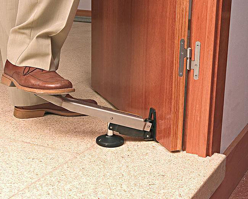 Удобно снять с петель