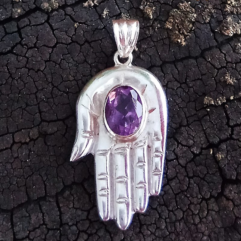 https://vsetalismani.ru/znaki-zodiaka/oven/oven-kamen-talisman