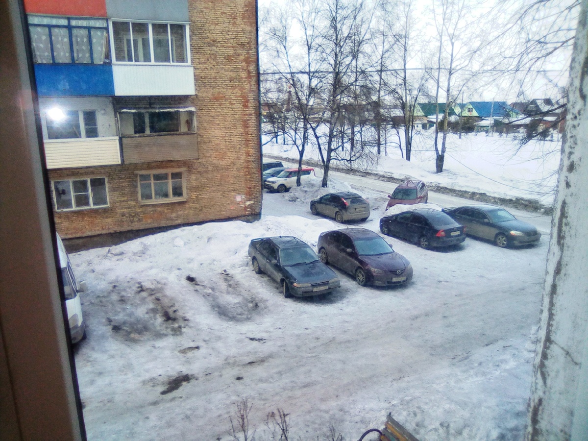 Много снега