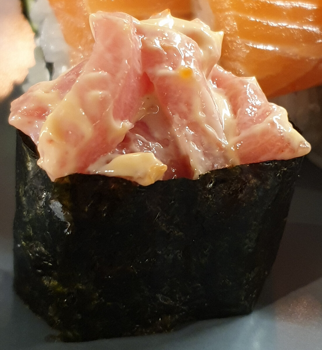 Cosmoryba, Гункан с тунцом bluefin, 250₽