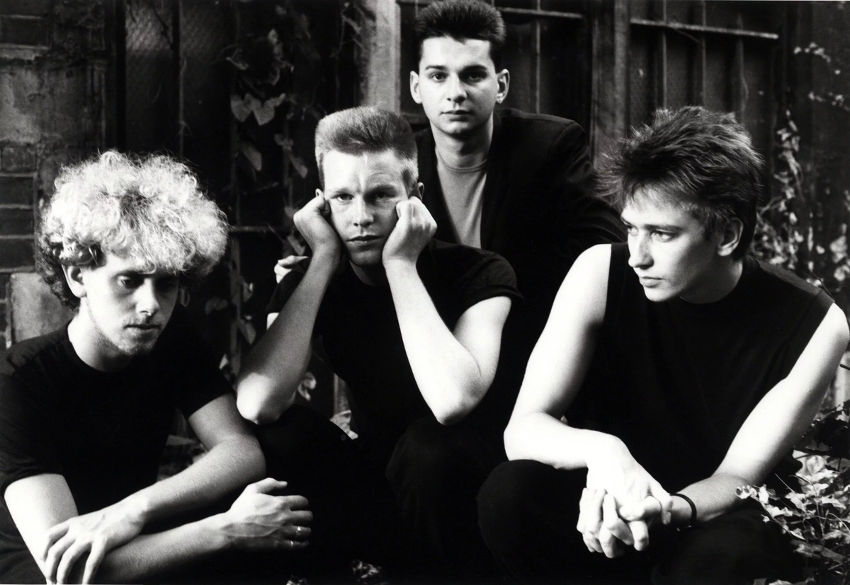 Группа Depeche Mode. Группа Depeche Mode 1984. Группа Depeche Mode 1990. Группа Depeche Mode 1986. Песня группы 1990