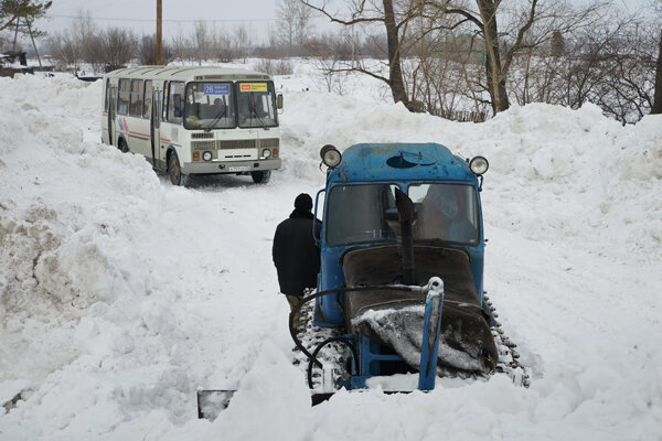 Погода алтайский край бийск 10 дней. Фоминское Алтайский край. Снежные заносы в Алтайском крае в январе 2020. Село Фоминское Алтайский край Бийск. Поселок молодежный Бийск.