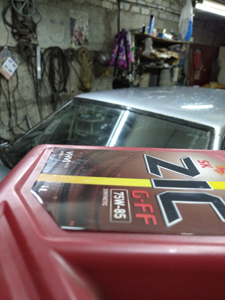 в этот гараж ездил масло менять