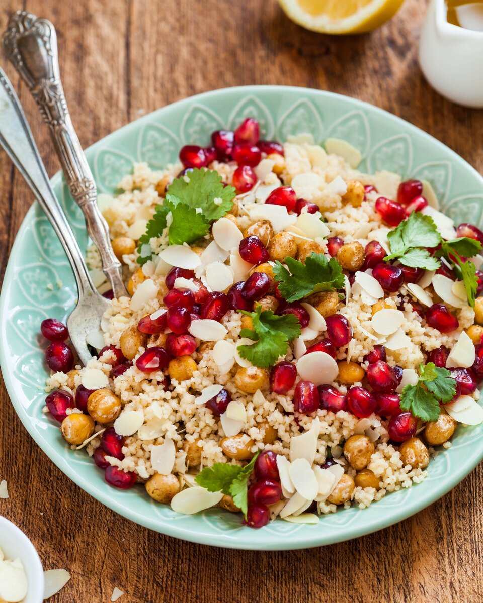 Постный салат с пряным нутом с моего сайта www.Dariasaveleva.com