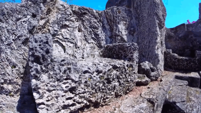 Коралловый замок изнутри