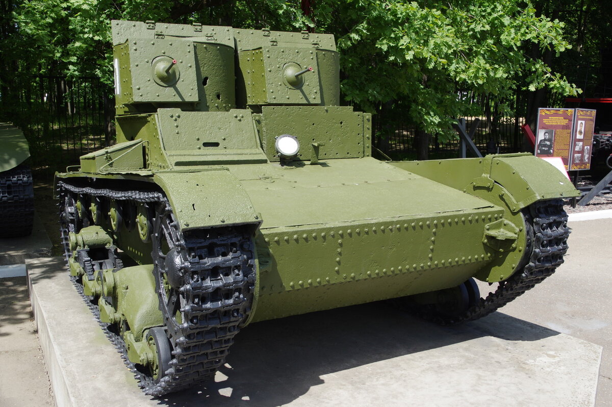 Двухбашенный танк т-26 Советский лёгкий