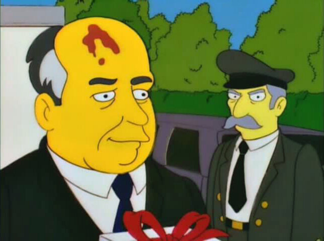 Вам не кажется, что шофера Горбачёва рисовали со Сталина?