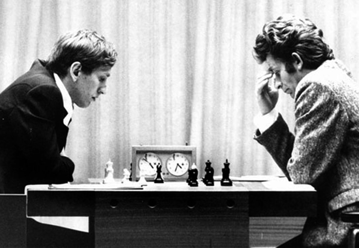 Советский русский Спасский (справа) против американского еврея Фишера