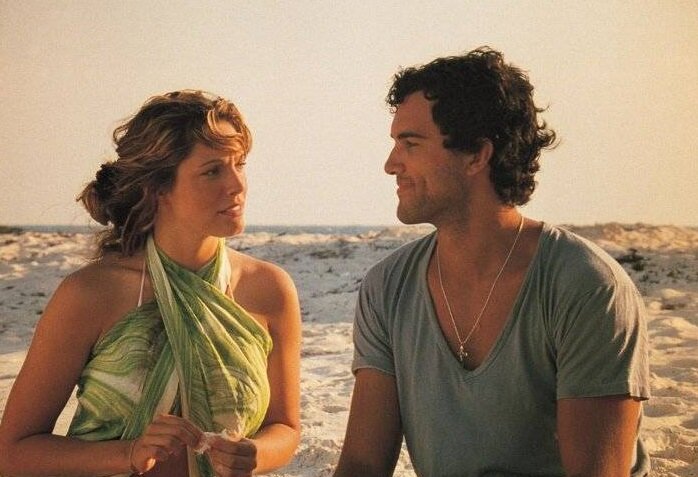 Келли Брук и Билли Зейн в фильме "Трое" 2005 г.