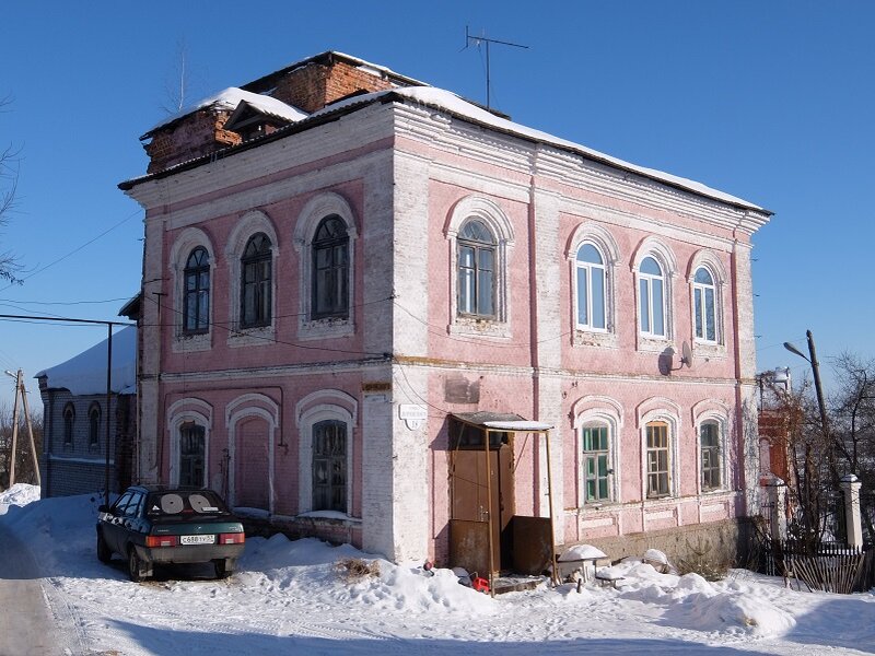 Погода в болхове. Болхов палаты. Церковь свят. Алексия митрополита в Болхове. Камардин Болхов. Храм каменные кружева Болхов.