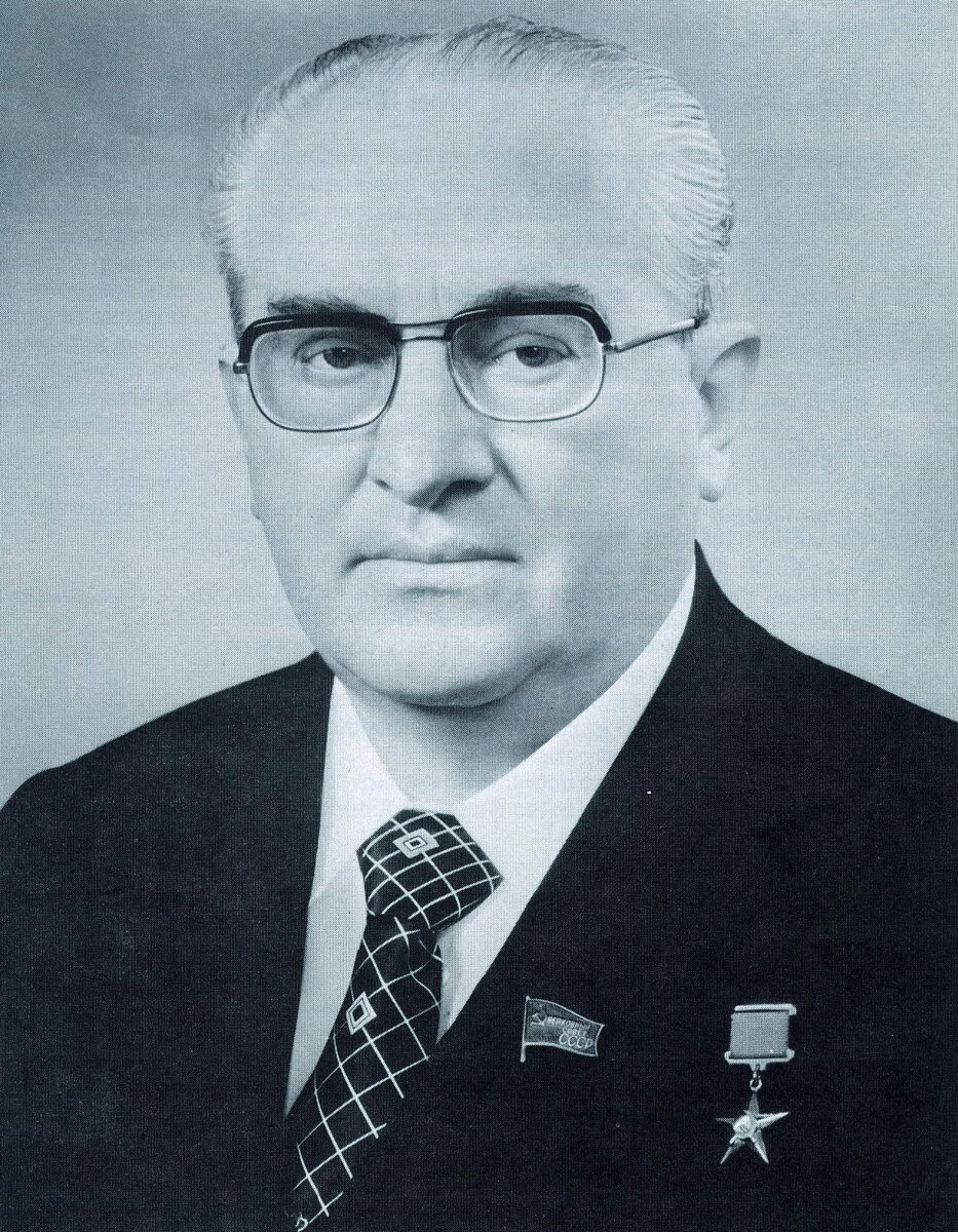 Юрий Андропов (общественное достояние). 