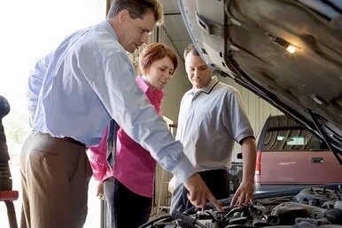 До того момента пока вы не отдали деньги – все выглядит красиво, с вами очень вежливо и аккуратно общаются