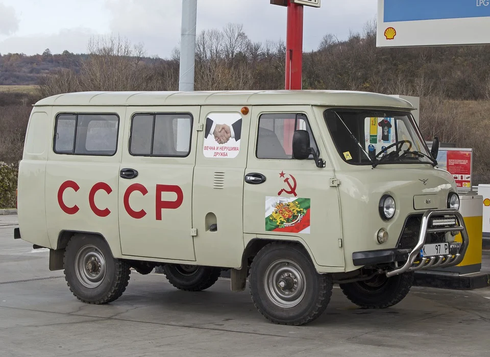 Теперь понятно, почему УАЗ так плохо собирают. Я бы за такие деньги тоже не стал стараться 