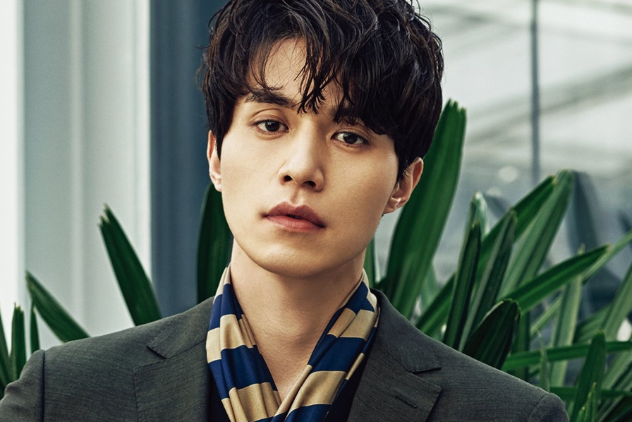 Можно ли дон. Lee dong Wook. Ли Дон УК (Lee dong Wook). Lee dong Wook кумихо. Ли Дон УК 2020.