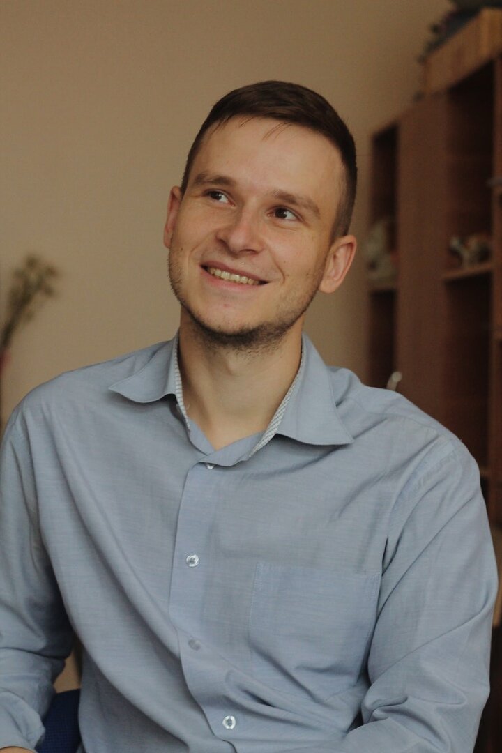 Ну что ж, вот такой я – Гавриил Александрович Радионов, твой проводник к целям, результатам и желаемым состояниям, которые могут казаться труднодостижимыми.  Приятно познакомиться!