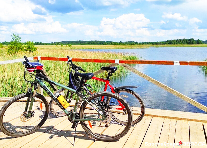 Так Горбатый мост выглядел летом…