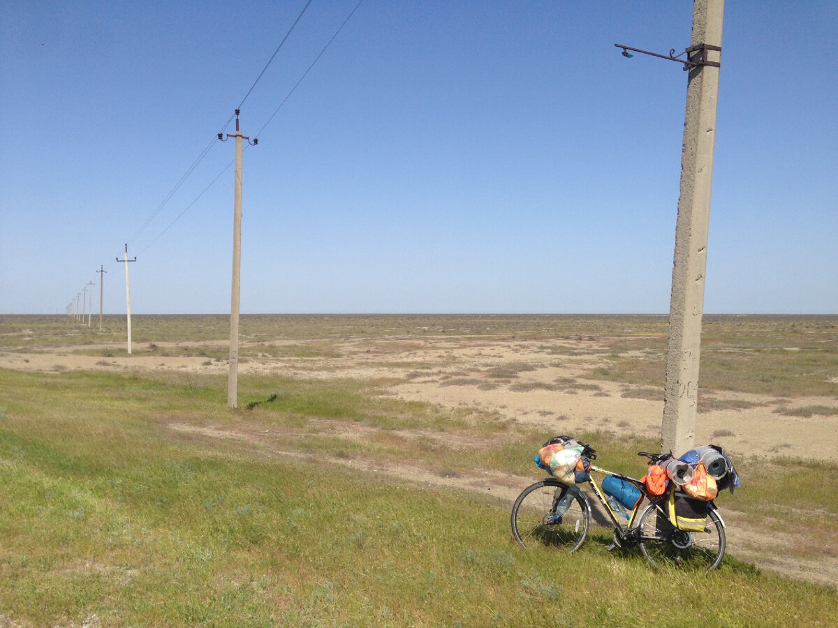 Степь на севере Дагестана (в приграничной с Калмыкией зоне). Фото автора 