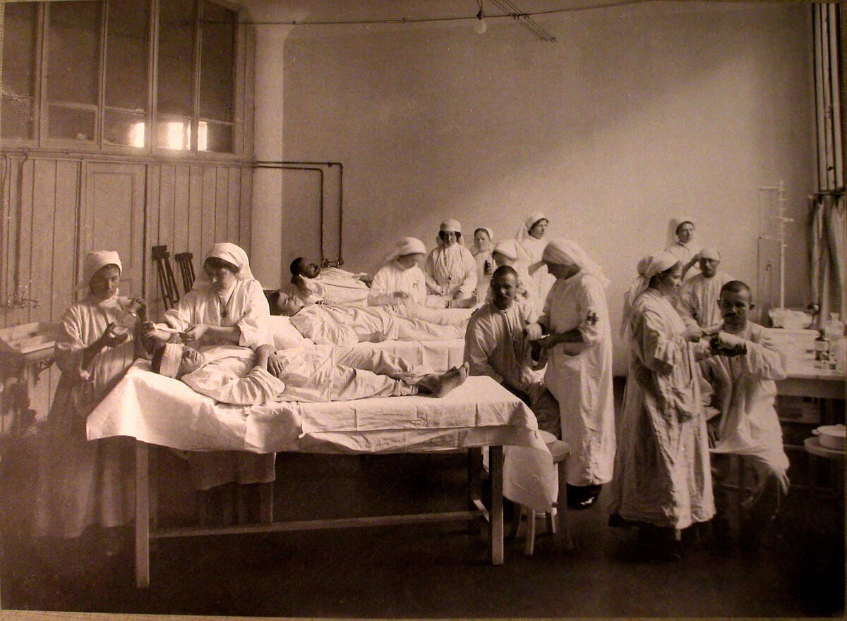 Сестры милосердия, госпиталь милосердия Франция, 1914г.