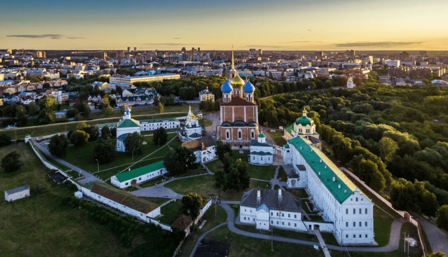 Топ самых сексуальных кинозвезд от журнала 