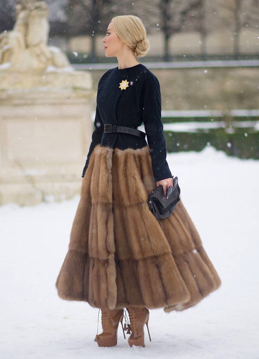 С чем носить юбку зимой: подходящие модели и зимние образы