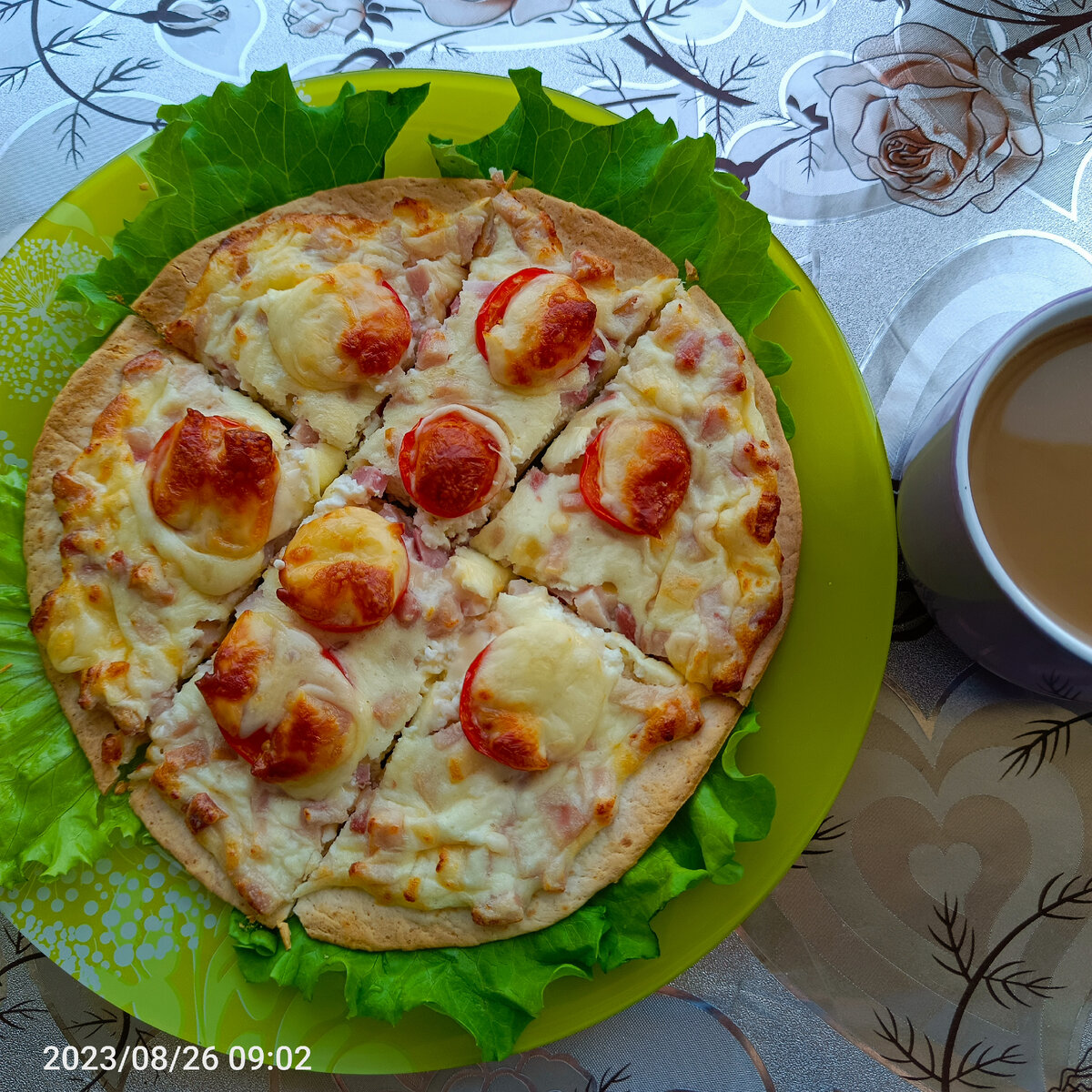 вместе с двумя кружками кофе - 600к