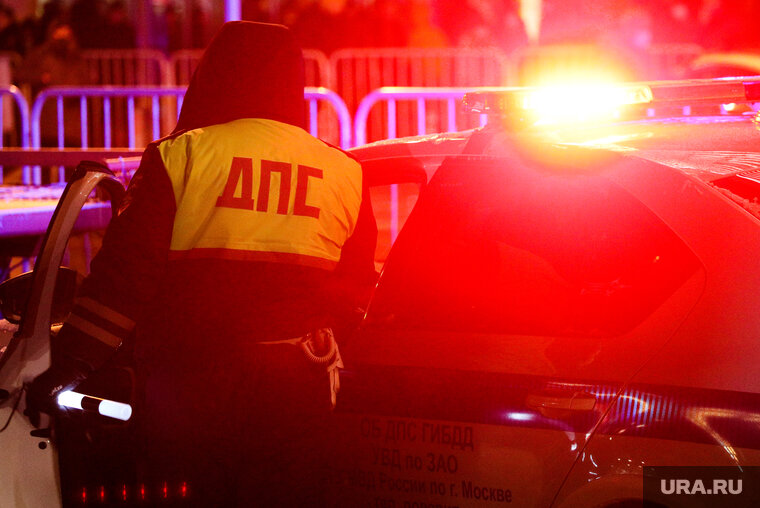    Усиленный режим проходит на дорогах Свердловской области