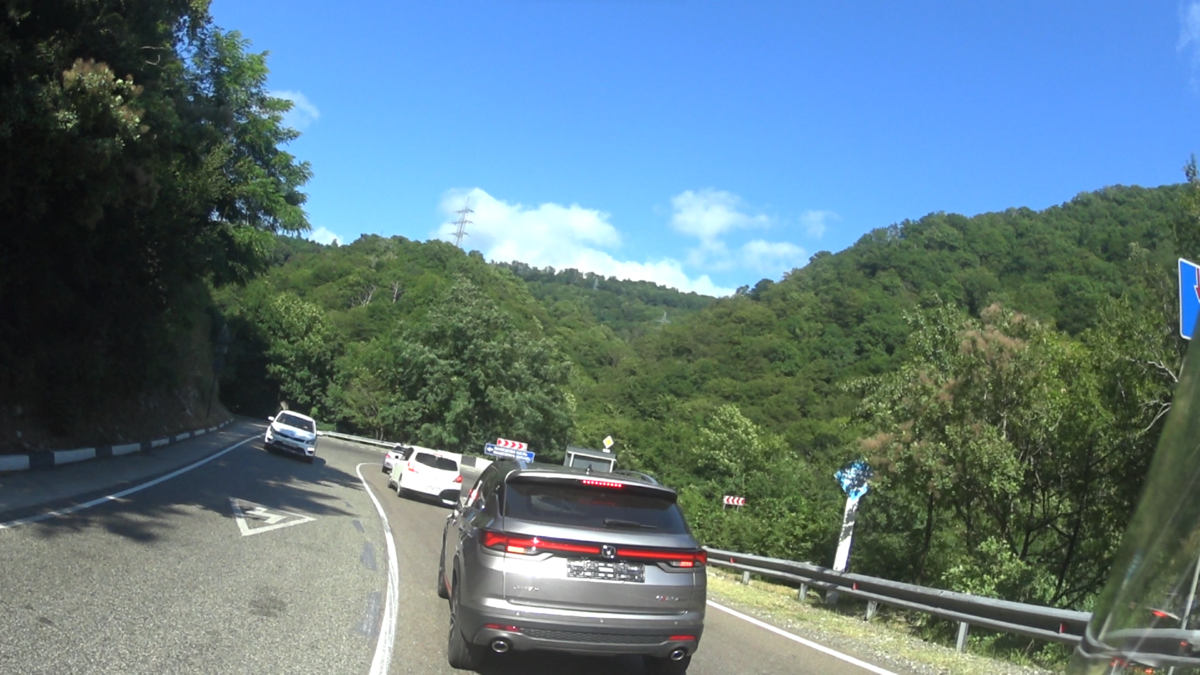 Дорога из Лоо в Лазаревск