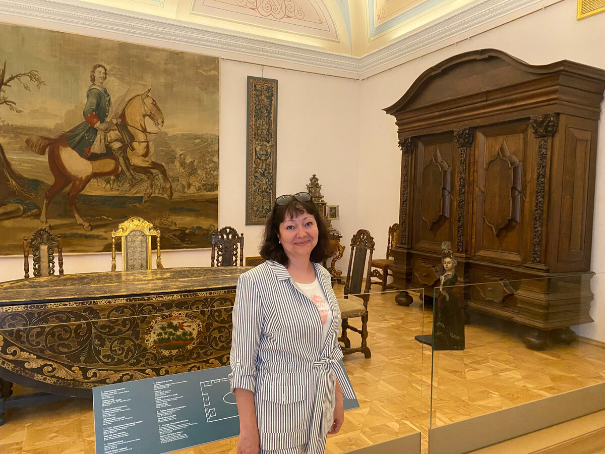 Я в 159 зале Государственного Эрмитажа. Зимний Дворец, Экспозиция "Галереи Петра Великого".   