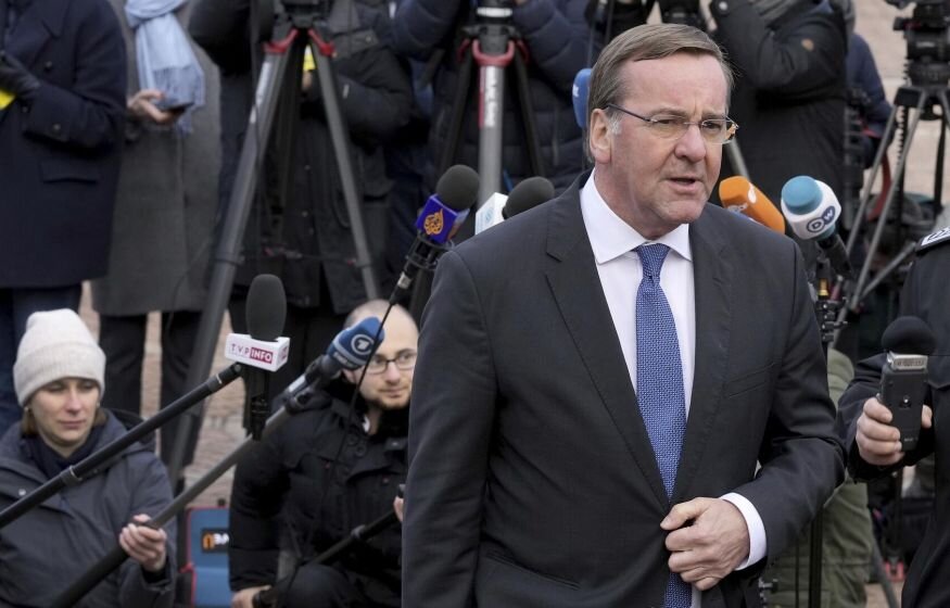    Власти Германии намекнули Украине на территориальные уступки ради мира