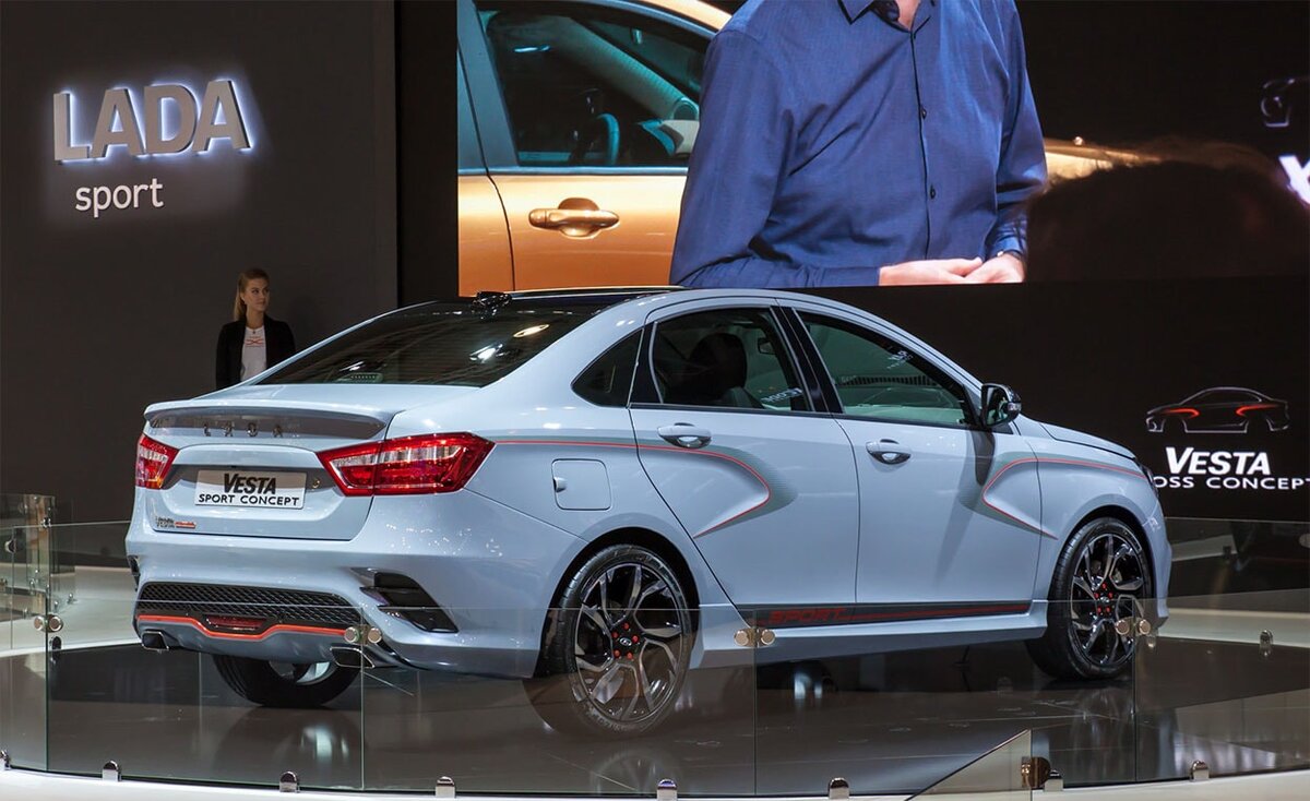 
 
 В отличии от заурядного бюджетного седана Lada Vesta, спортивная версия Lada Vesta Sport обзавелась массой оригинальных деталей: