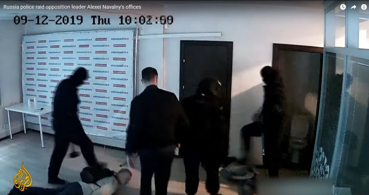 фото вырезка из репортажа AlJazeeraEnglish. 