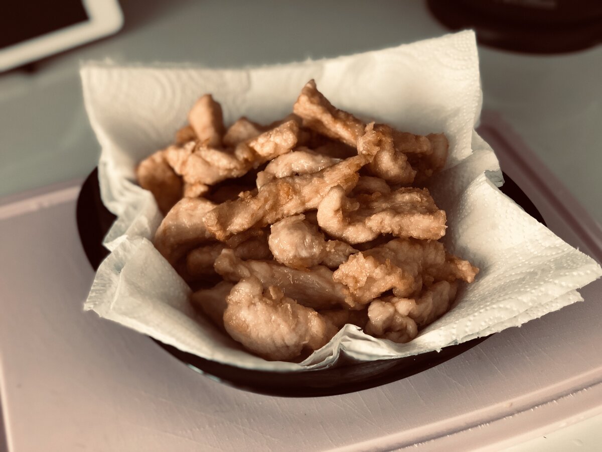 Курочка по-китайски. За уши не оттащишь.