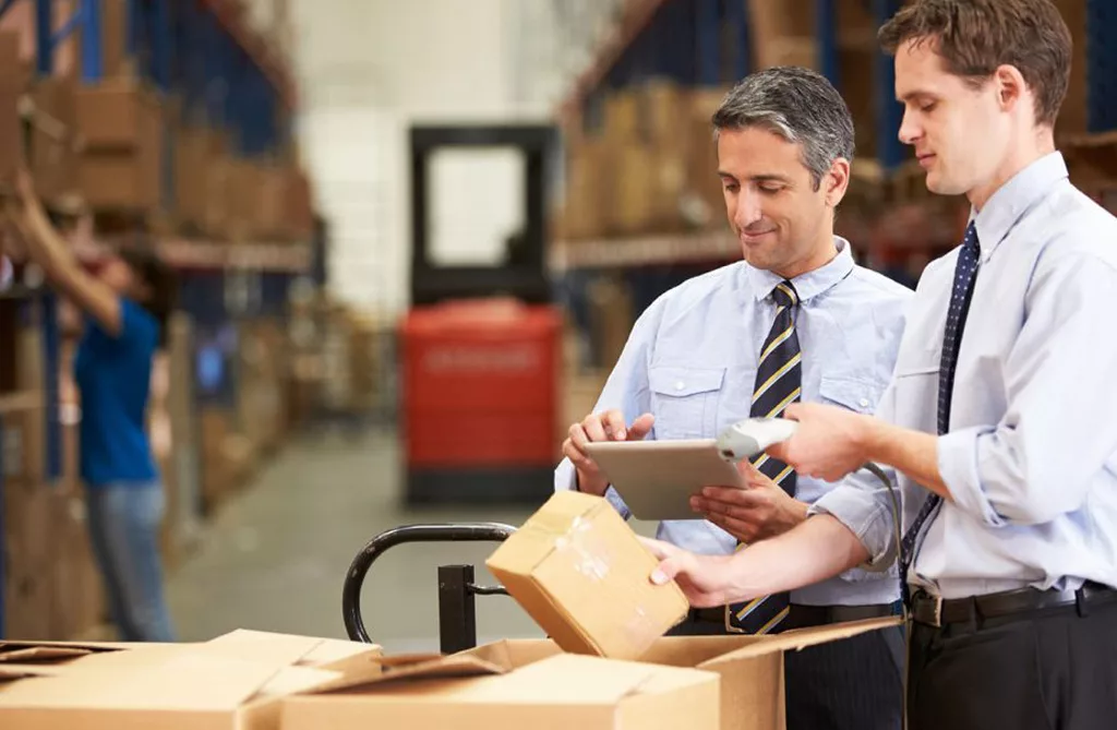 Заключать ли дополнительное соглашение к договору на поставку цифровых телефонных аппаратов, если из 60 поставлено 48 аппаратов, совпадающих с технической спецификацией, а остальные 12 поставщик предлагает поставить с улучшенными качественными и техническими характеристиками?