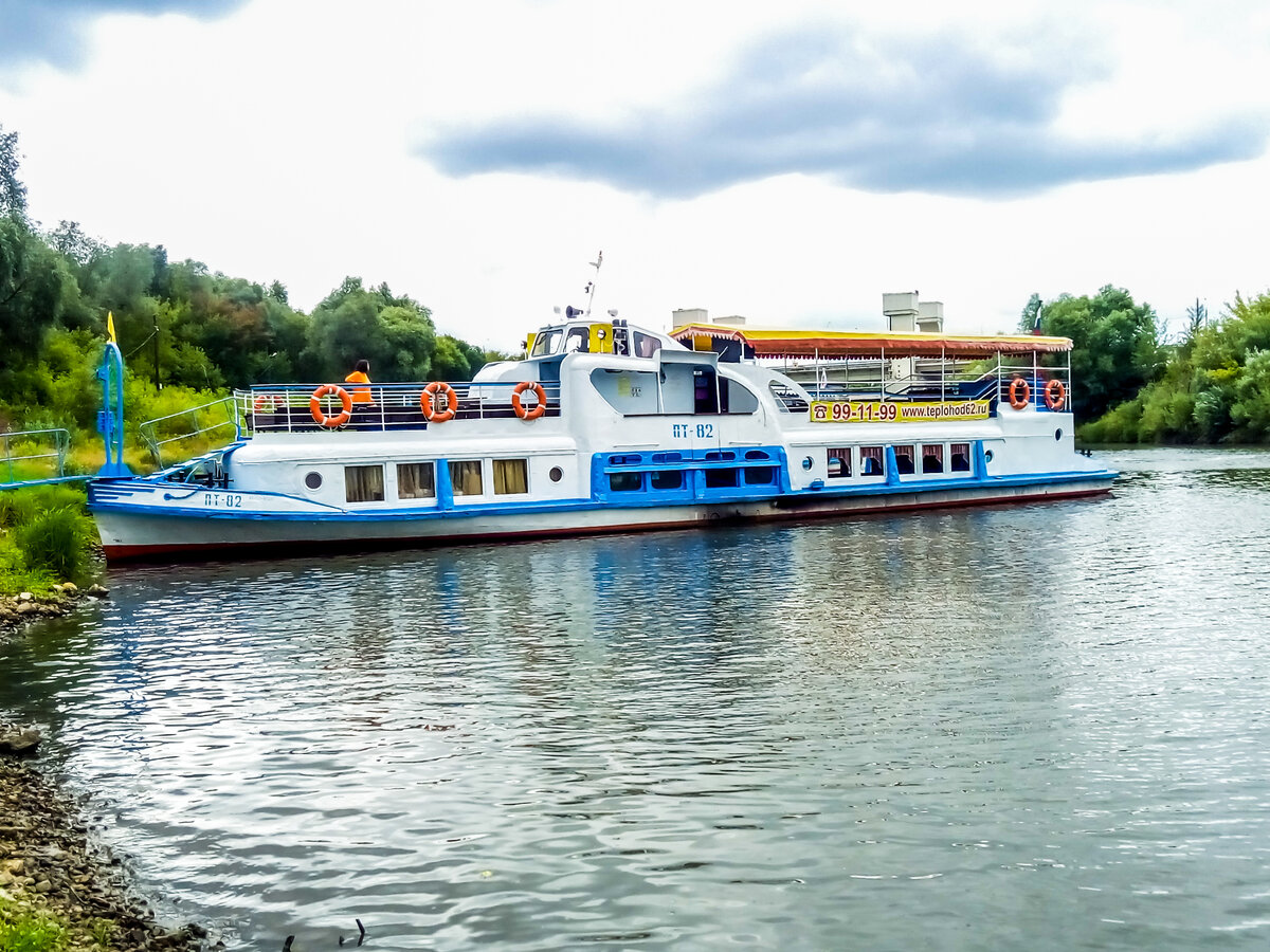 Ока-42 теплоход. Теплоход ока. Муром речной вокзал. Муром пристань. Муром речной порт.