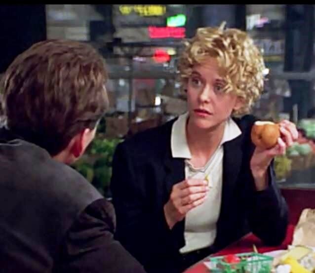 «Ты не знаешь, каков вкус груши?» - «Я не знаю, какой он для тебя» (кадр из фильма)