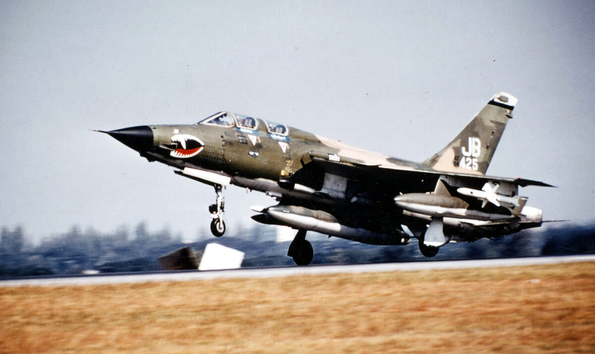 F 105
