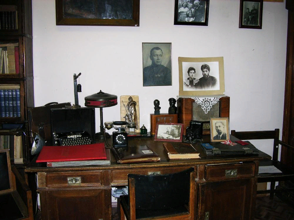 краеведческий музей дом на набережной. музей дом на набережной улица серафимовича дом 2. музей дом на набережной в москве. музей дом на набережной в москве. дом на набережной серафимовича 2 музей.