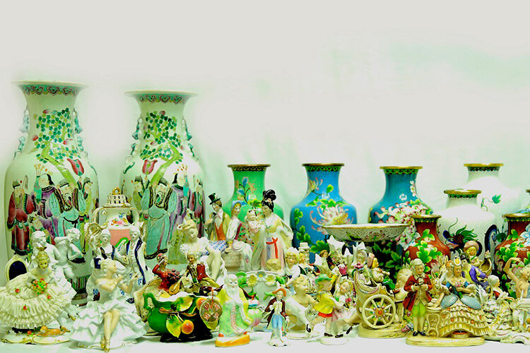 Изъятый фарфор. Фото с сайта Customs.uz