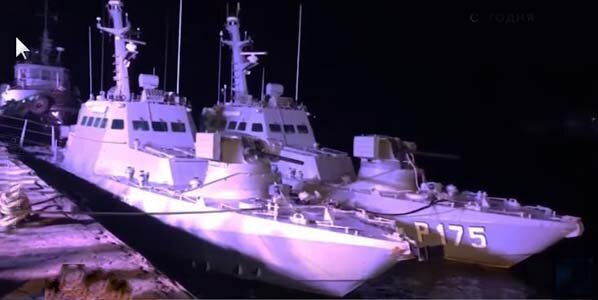 Возвращенные Россией украинские корабли у набережной "Микулаева"