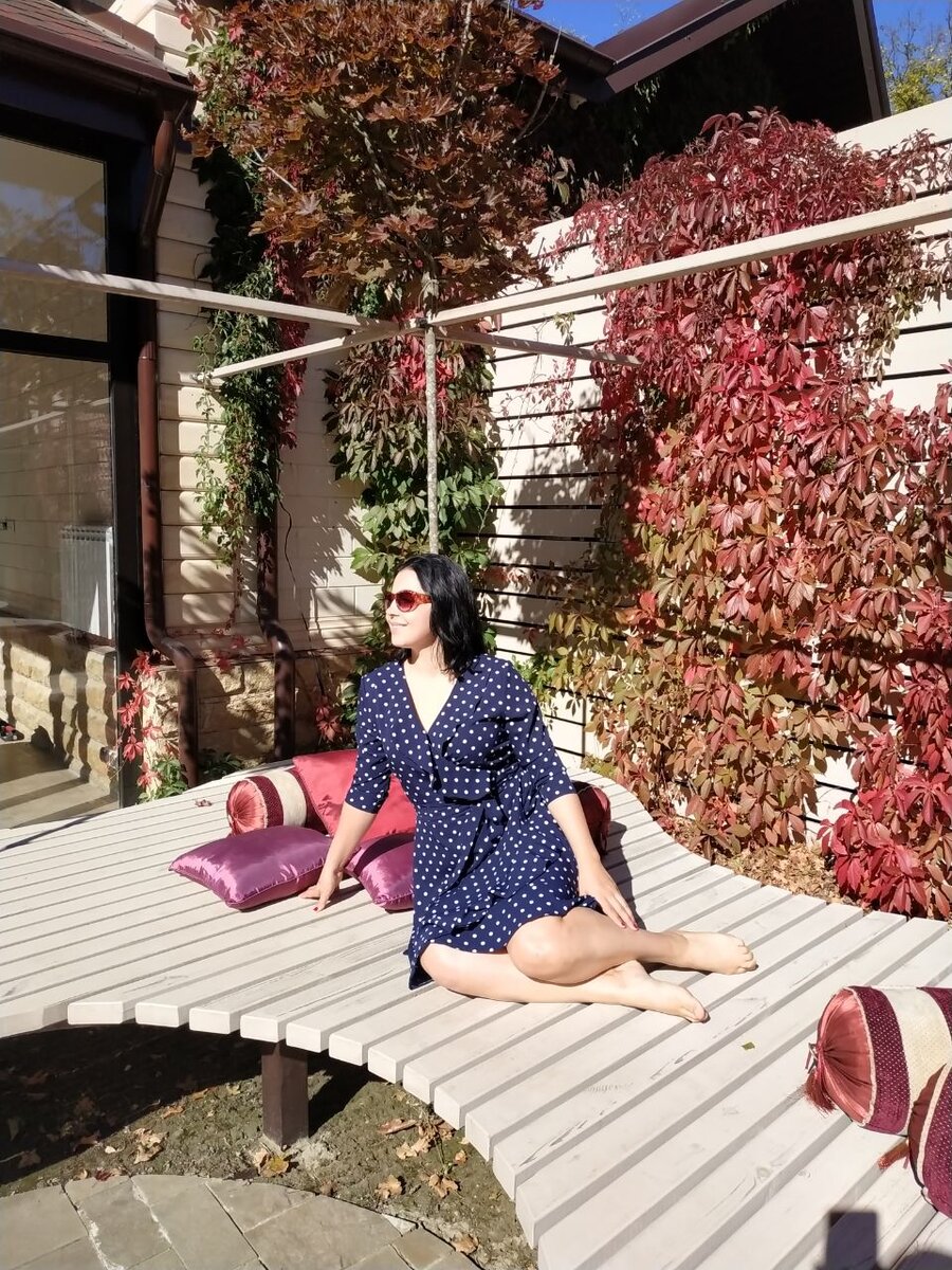 После 3-х месяцев с такими соседями- появилось желание жить в собственном доме! О чем это я? Читайте в статье...
