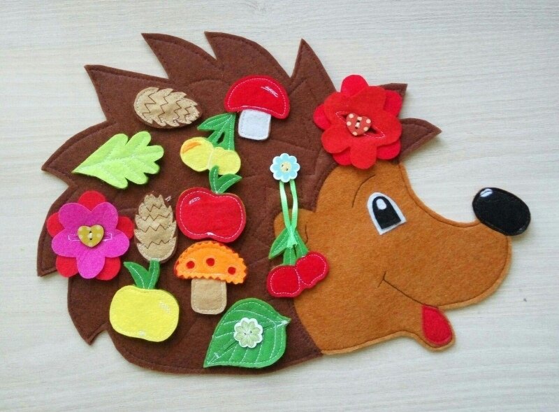 Кроме ежика, можно по тому же принципу изготовить деревья, дома, корзину для грибов, морских и сухопутных животных