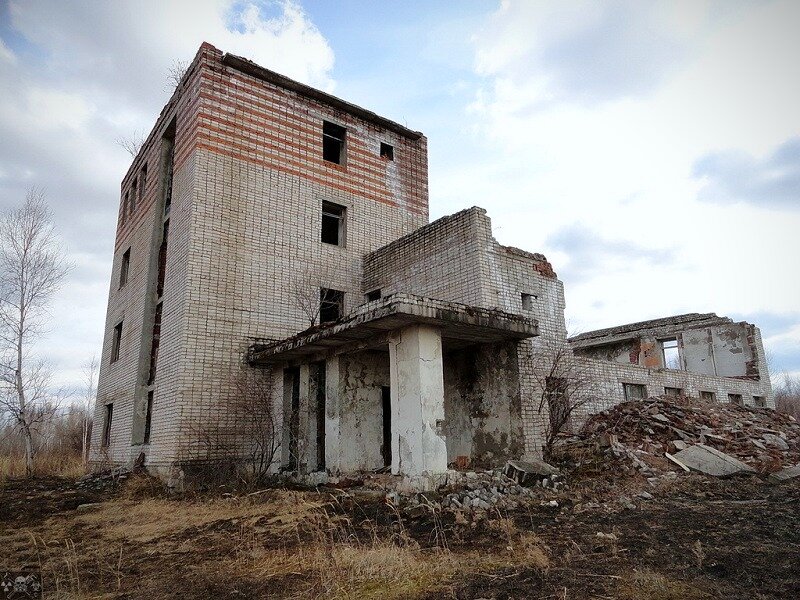 Заброшенный военный аэродром 