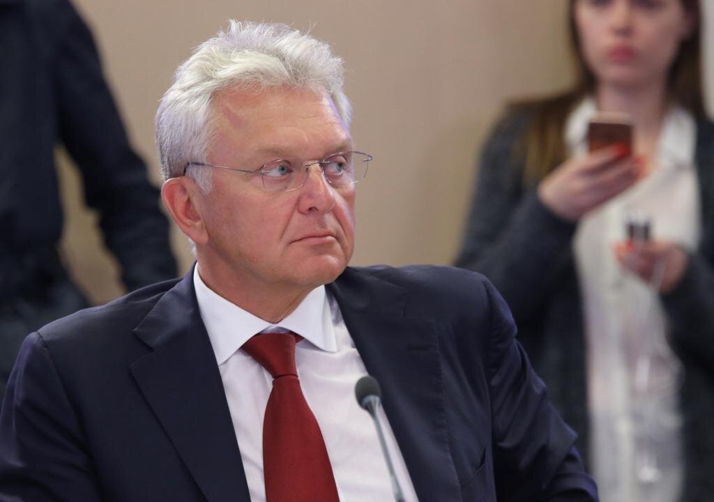 Виктор христенко челябинск. Христенко виктор борисович. Муж голиковой виктор христенко. Где работает христенко. Христенко еэк.