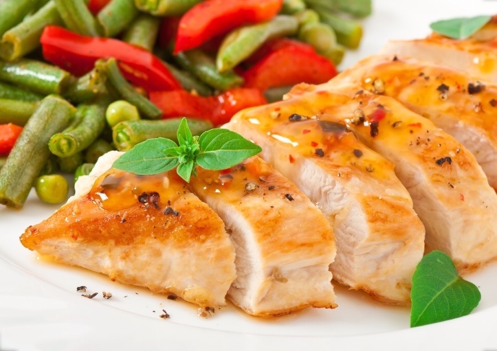 Грудка под сметанным соусом.