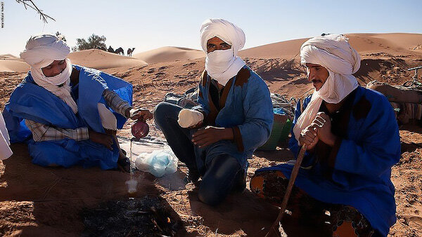 Чайные напитки пустыни: как и почему пьют горячий чай на раскаленных песках