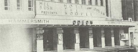 Hammersmith Odeon London (фотография взята с сайта queenlive.ca)